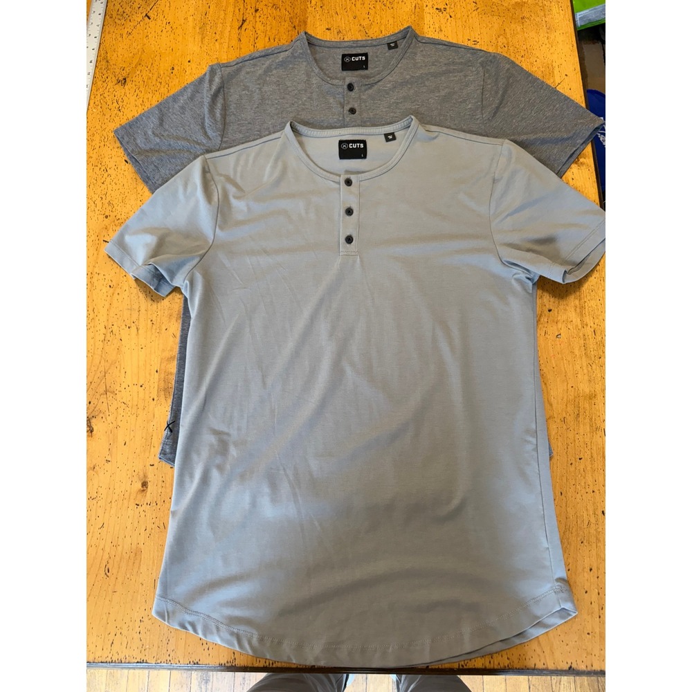 Lot of 2 Cuts Henley Size L  Short Sleeve Curved Hem T-Shirts Grey Charcoal Mens